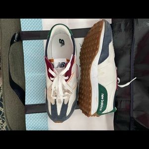 Good condition sneakers. Lots of compliments.